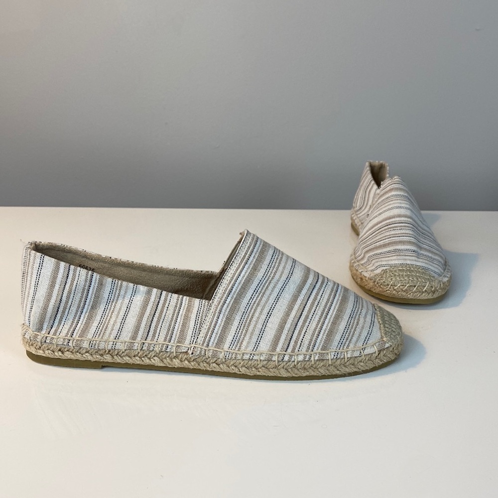 MINNETONKA PAM CUSHIONED SLIP ON ESPADRILLES Size 8